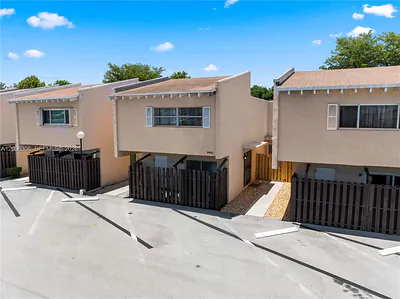 9011 NE 4th Ave Rd 9011 #9011 Miami Shores FL