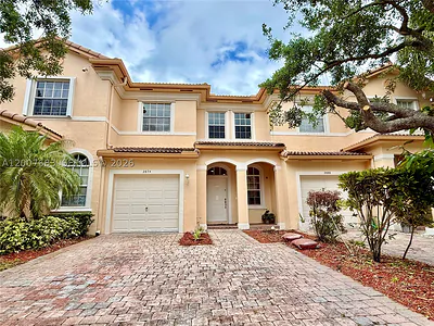 2674 SW 84th Ter 102 #102 Miramar FL