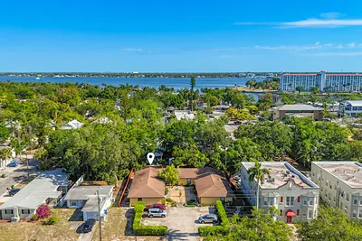 2006 7TH AVENUE W B #B Bradenton FL