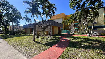 666 W 81st St 304 #304 Hialeah FL