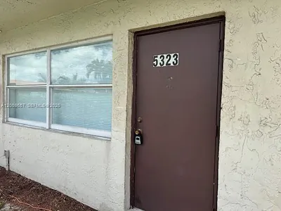5323 NW 24th St 118 #118 Lauderhill FL