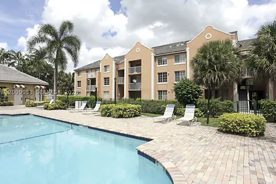 711 SW 111th Way 202 #202 Pembroke Pines FL
