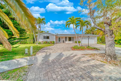 10641 SW 99th Ter Miami FL