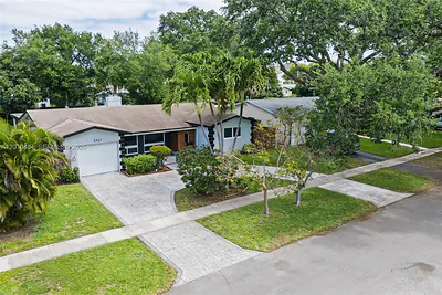 5421 Buchanan St Hollywood FL