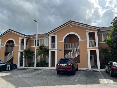 17630 NW 73rd Ave 203-4 #203-4 Hialeah FL
