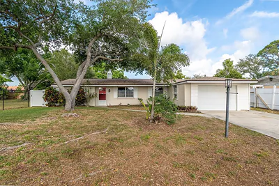7464 CASS CIRCLE Sarasota FL