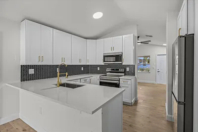945 SE Forrest Park Drive, Stuart, FL 34994 Stuart FL
