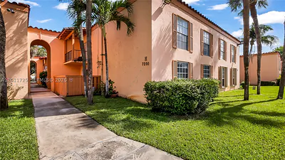 7200 Fairway Dr H12 #H12 Miami Lakes FL