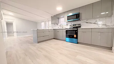 21610 NW 7th Ct Pembroke Pines FL