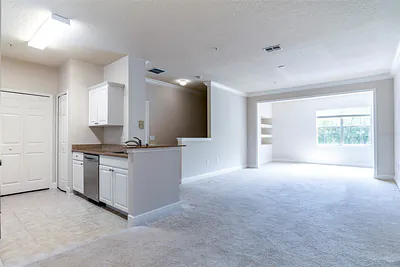 417 SOUTHERN PECAN CIRCLE 205 #205 Winter Garden FL