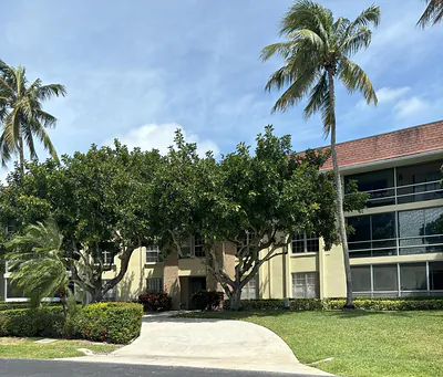 5520 Tamberlane Circle 208, Palm Beach Gardens, FL 33418 #208 Palm Beach Gardens FL