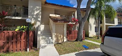 8011 Southgate Blvd L8 #L8 North Lauderdale FL