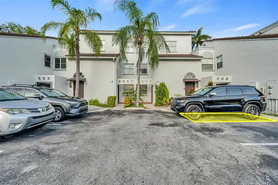 4647 NW 97th Pl 151 #151 Doral FL