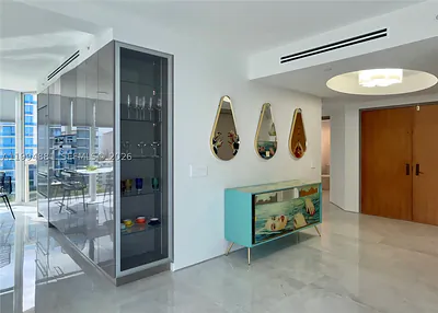 17555 Collins Ave 1001 #1001 Sunny Isles Beach FL