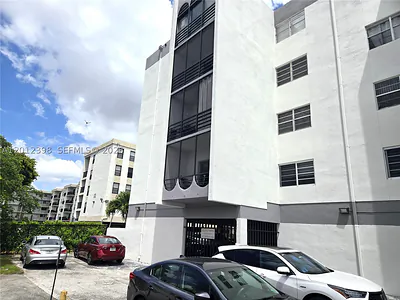 4670 W 13th Ln 507 #507 Hialeah FL