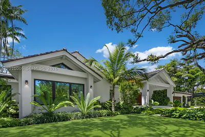 4100 Pinta Ct Coral Gables FL