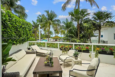 50 S Pointe Dr TWN1 #TWN1 Miami Beach FL
