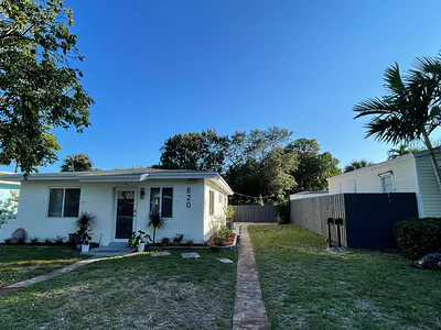 820 SE 14th Street 1-2, Fort Lauderdale, FL 33316 #1-2 Fort Lauderdale FL