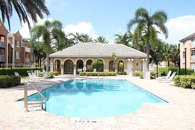 655 SW 111th Way 201 #201 Pembroke Pines FL