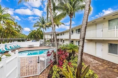 1892 NE 46th St B7 #B7 Fort Lauderdale FL