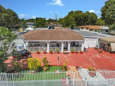 8510 NW 30th Pl Miami FL