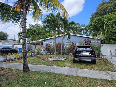 4201 SW 32nd Dr 1 #1 West Park FL