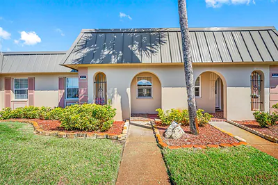 4127 HAMPTON DR 4127 #4127 New Port Richey FL