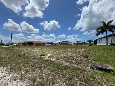 2018 NW 33RD AVENUE Cape Coral FL