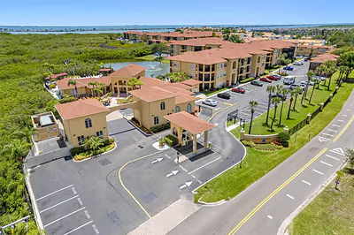 4333 BAYSIDE VILLAGE DRIVE 102 #102 Tampa FL