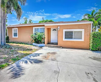 822 Avenida Hermosa West Palm Beach FL