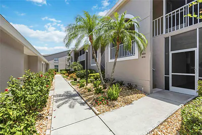 8951 VERANDA WAY 623 #623 Sarasota FL