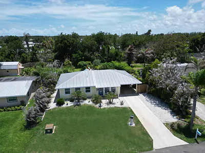 8704 SE Jardin Street, Hobe Sound, FL 33455 Hobe Sound FL