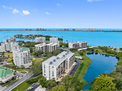 220 BELLEVIEW BOULEVARD 108 #108 Belleair FL