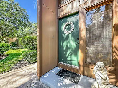 10 OAKMONT COURT 10 #10 Palm Coast FL
