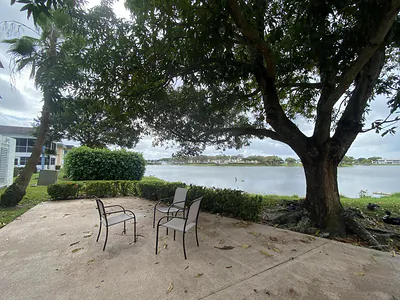 68 Stratford E, West Palm Beach, FL 33417 West Palm Beach FL