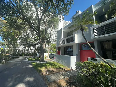 3003 NE 183rd Ln 0 Aventura FL