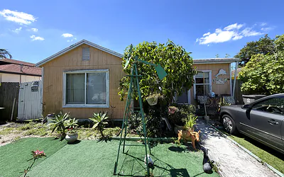 2926 Hiawatha Avenue, West Palm Beach, FL 33409 West Palm Beach FL