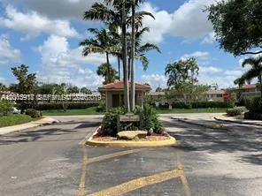 895 Twin Lakes Dr 1-F #1-F Coral Springs FL