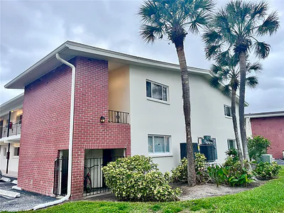 4550 OVERLOOK DRIVE NE 156 #156 St Petersburg FL