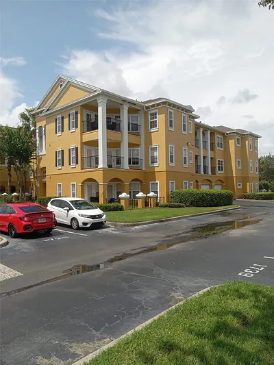 3707 CONROY ROAD 1729 #1729 Orlando FL