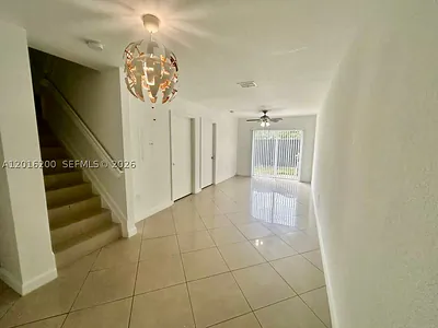 2170 NE 167th St 1-103 #1-103 North Miami Beach FL