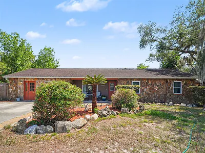 11207 CREEKVIEW DR Riverview FL