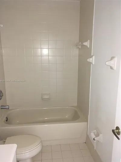 7100 NW 177th St 202-14 #202-14 Hialeah FL