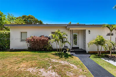6566 SW 52nd Ter South Miami FL