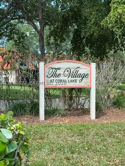8172 S Coral Circle North Lauderdale FL