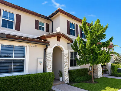 12184 NW 24th Pl #R Miami FL