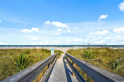 8700 RIDGEWOOD AVENUE B204 #B204 Cape Canaveral FL