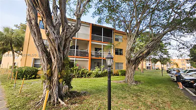 4344 NW 9th Ave 10-2B #10-2B Deerfield Beach FL