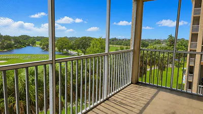 250 Jacaranda Dr 608 #608 Plantation FL
