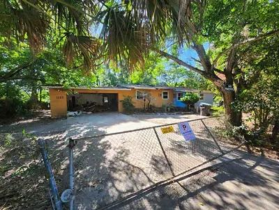 1127 ROBINSON AVENUE Apopka FL